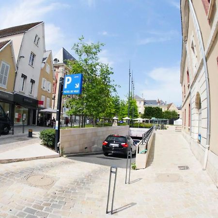 Coeur De Ville, Calme, Spacieux,Parking Et Wifi ! Chartres Luaran gambar
